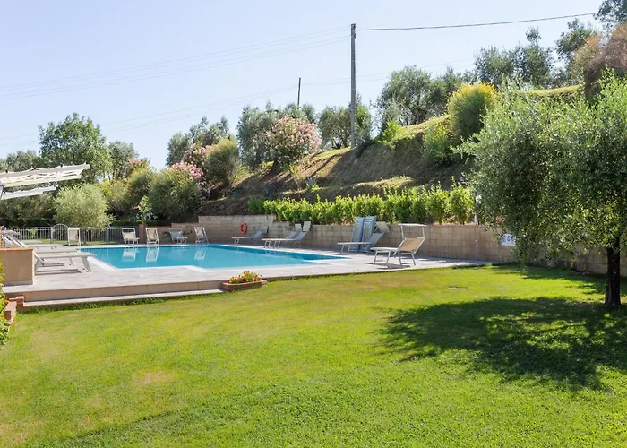 Lavish Holiday Home In Volterra With Pool